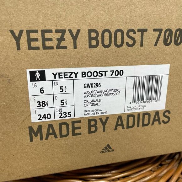 NEW Adidas YEEZY BOOST 700 Size 5.5 M 7 W Washed Orange GW0296 Box NWT - Picture 4 of 10